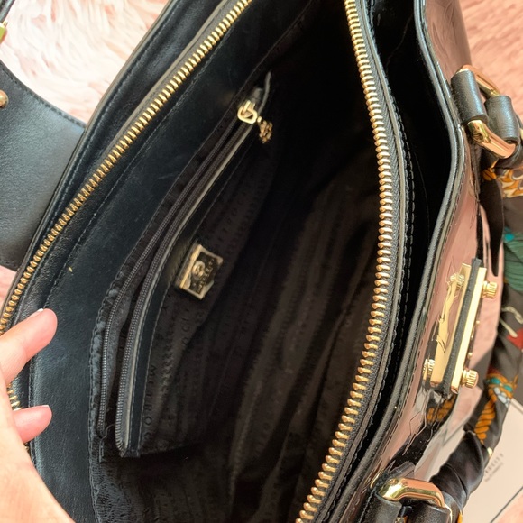 Authentic Metro City Handbag - Picture 7 of 8